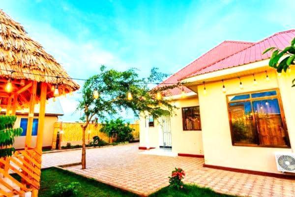 Safi House Bed and Breakfast Boma la Ngombe Εξωτερικό φωτογραφία